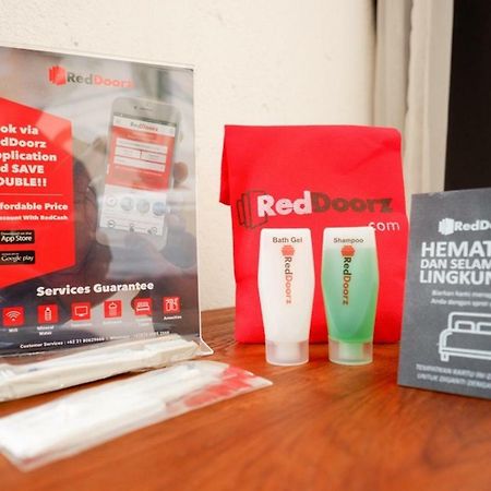 Auberge de jeunesse Reddoorz @ Jalan Raya Semat Canggu à Bali Extérieur photo