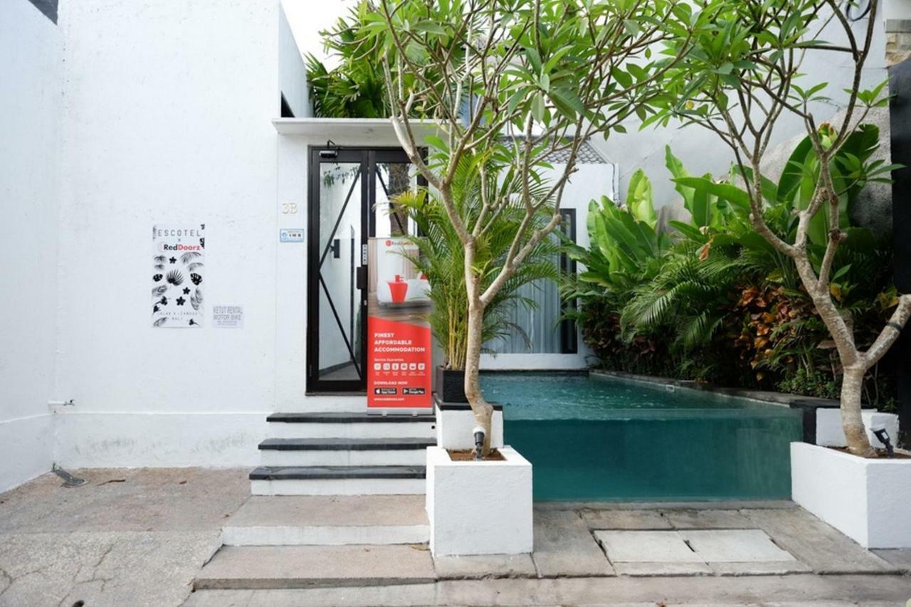 Auberge de jeunesse Reddoorz @ Jalan Raya Semat Canggu à Bali Extérieur photo