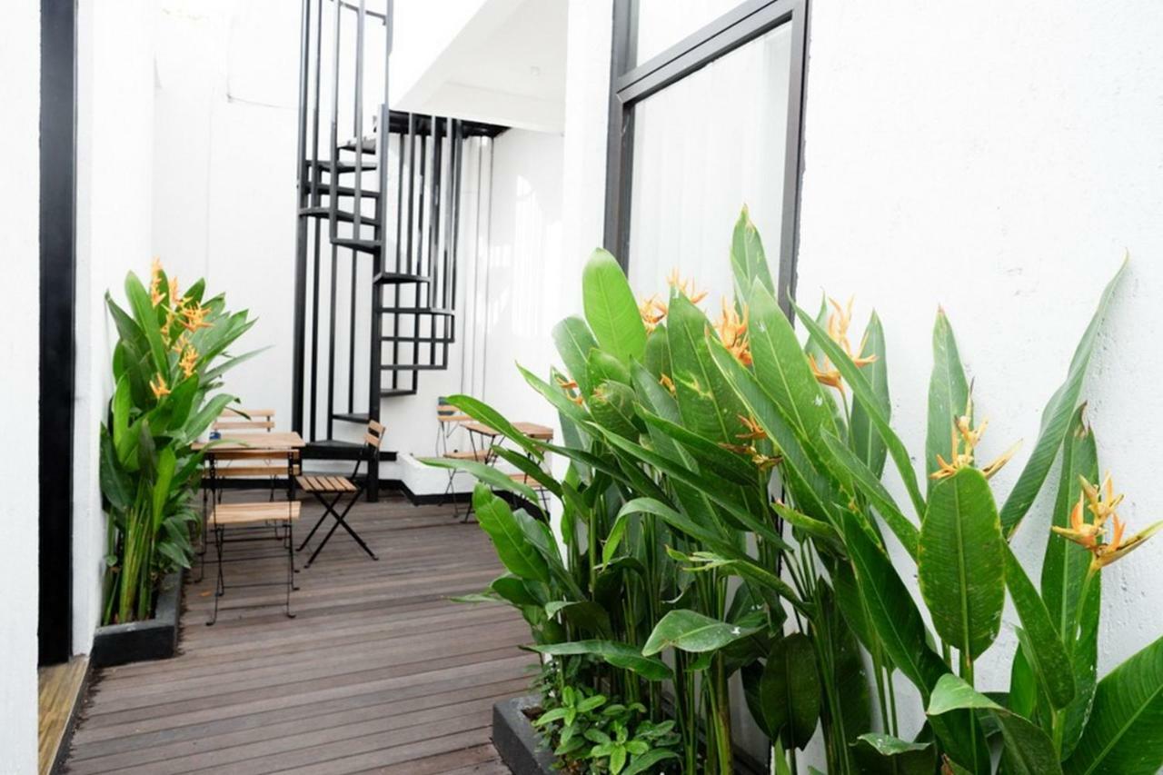 Auberge de jeunesse Reddoorz @ Jalan Raya Semat Canggu à Bali Extérieur photo